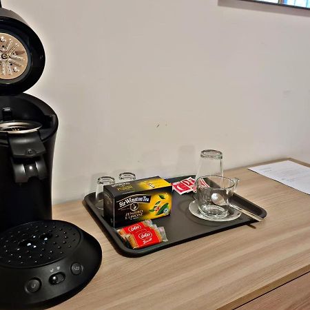 Modern Apartment Cozy Style โรม ภายนอก รูปภาพ